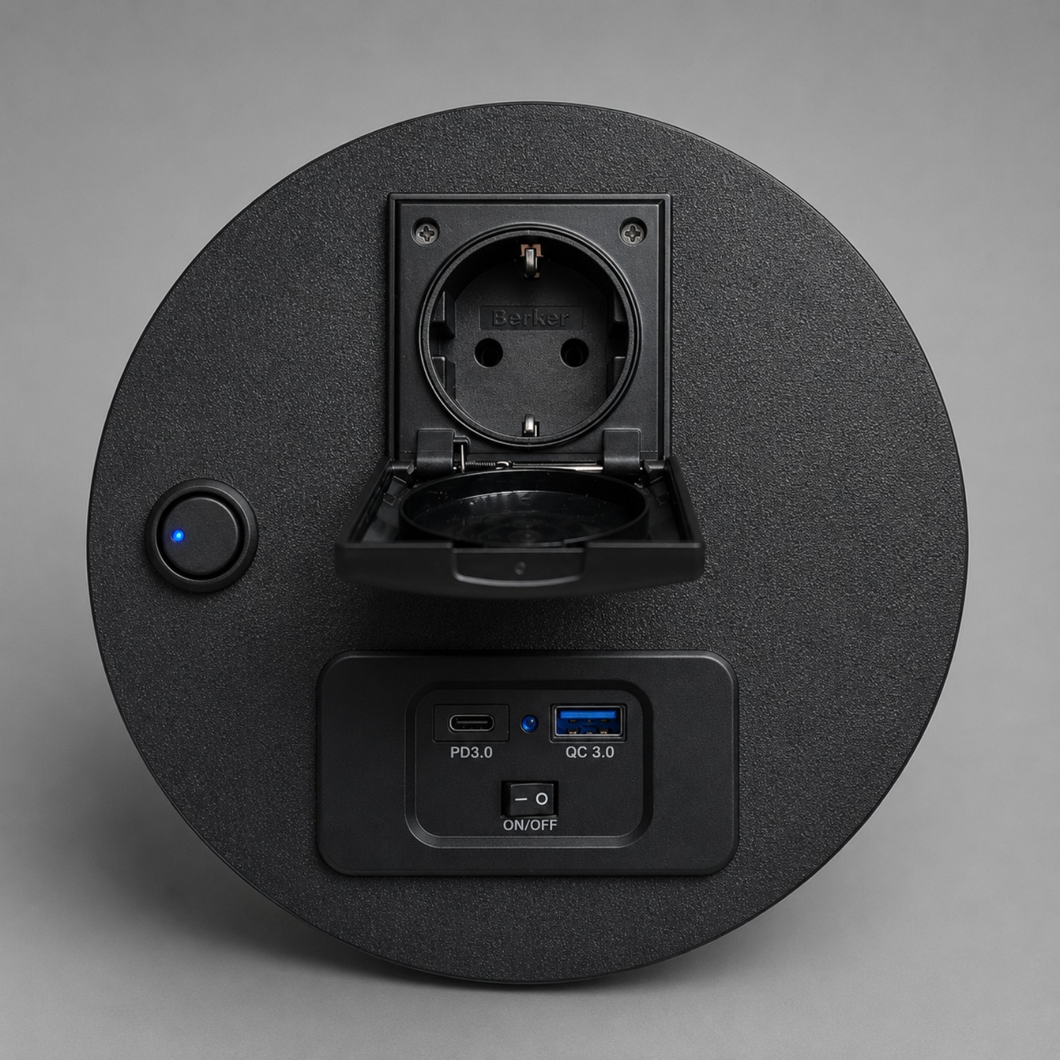PowerCore topview with outlet and USB